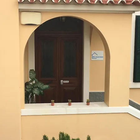 Phil's Haven Hostel Funchal (Madeira)