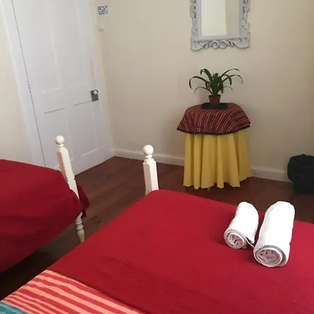 Phil's Haven Hostel Funchal (Madeira)
